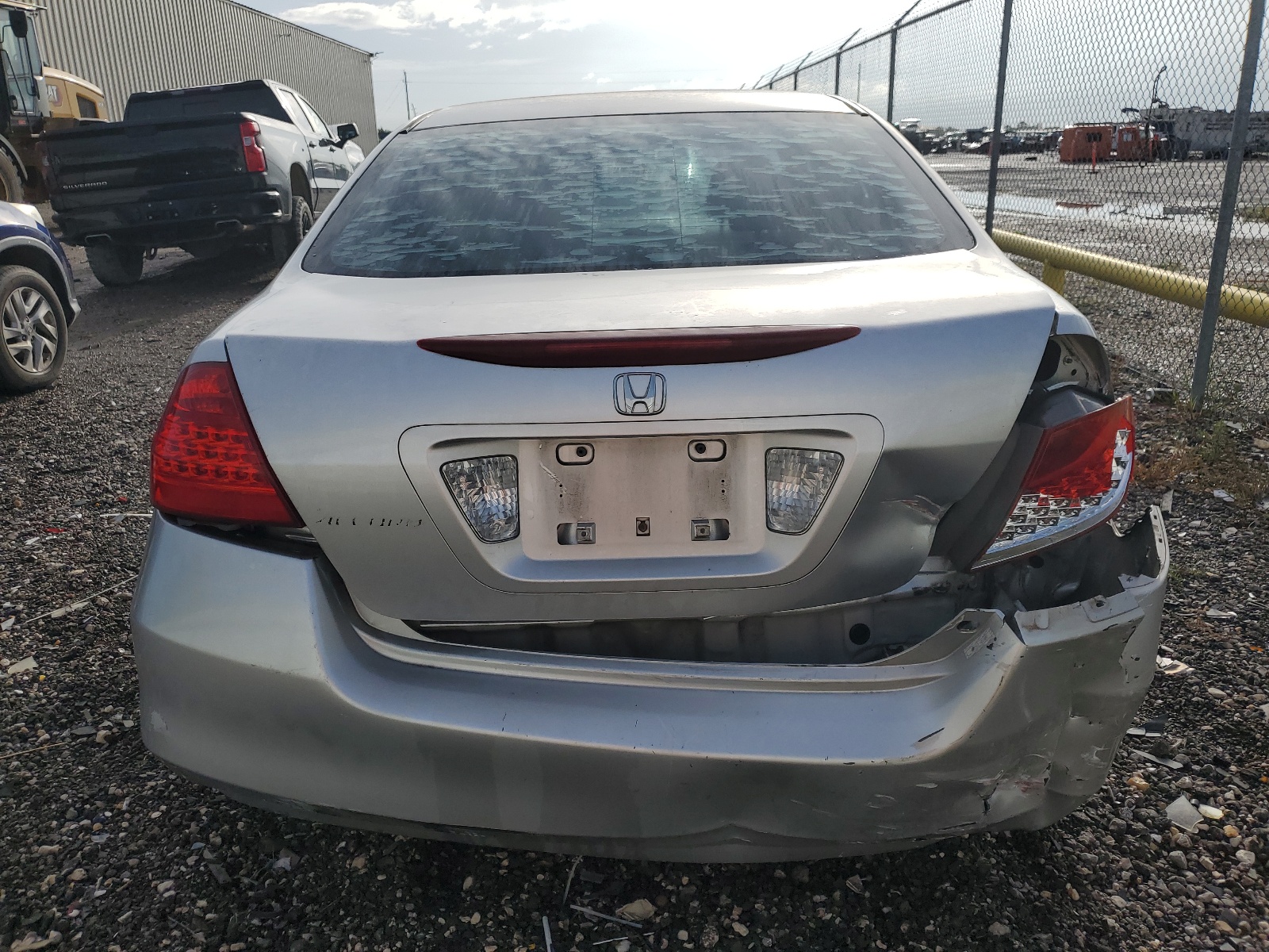 1HGCM56386A100576 2006 Honda Accord Se