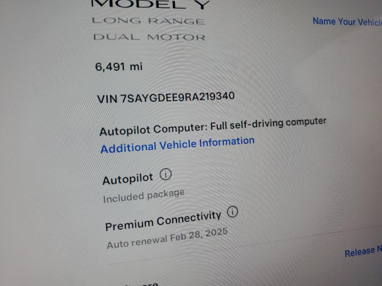 2024 Tesla Model Y VIN: 7SAYGDEE9RA219340 Lot: 61805574