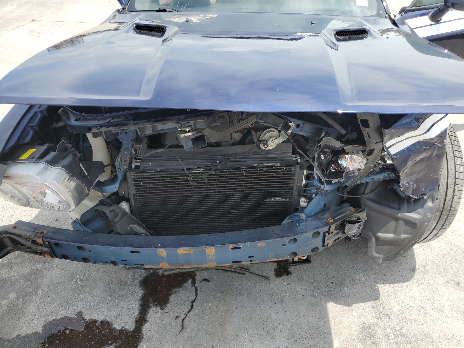 2C3CDYBT9DH566008 2013 Dodge Challenger R/T