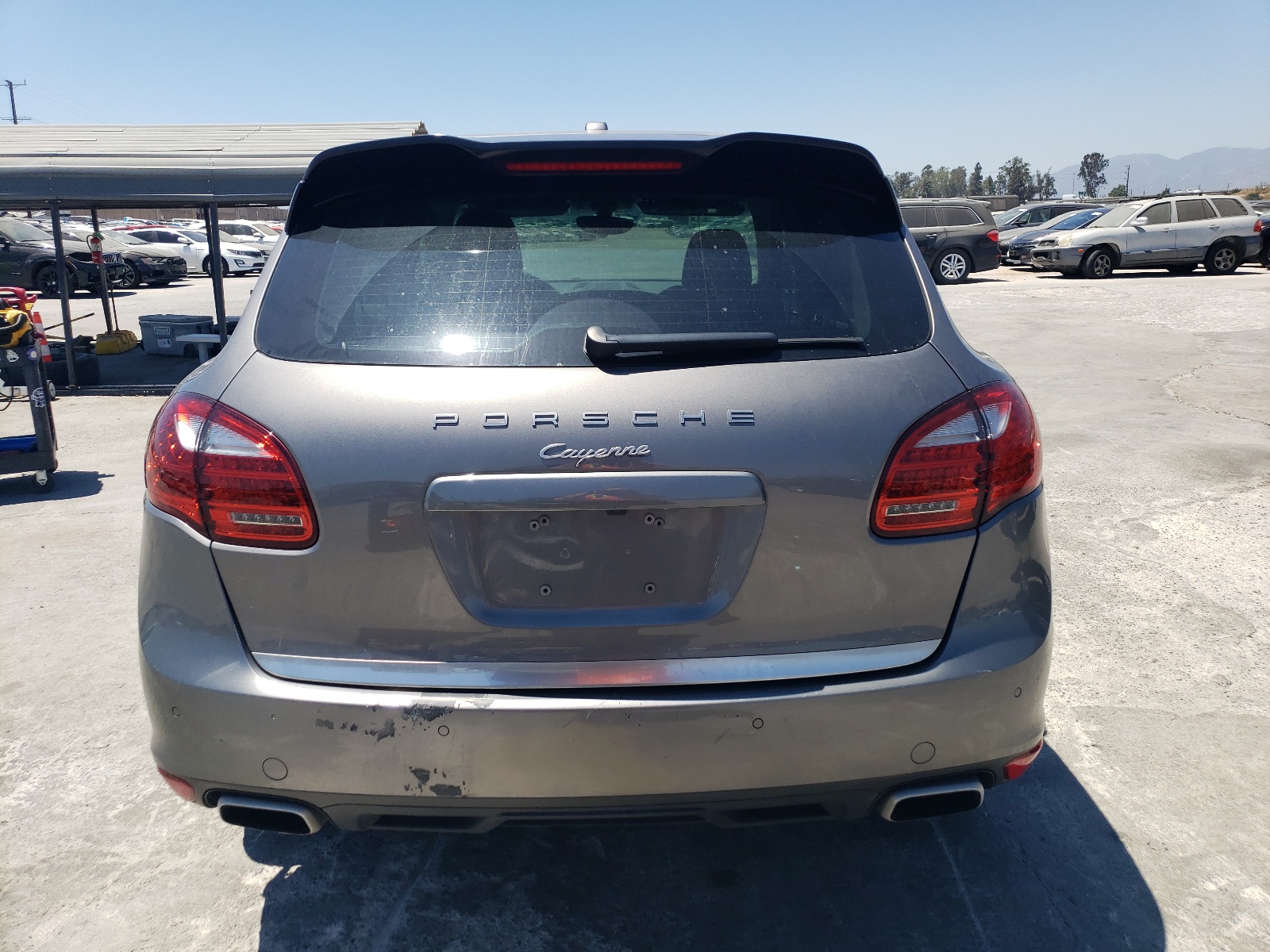 WP1AA2A23CLA02677 2012 Porsche Cayenne