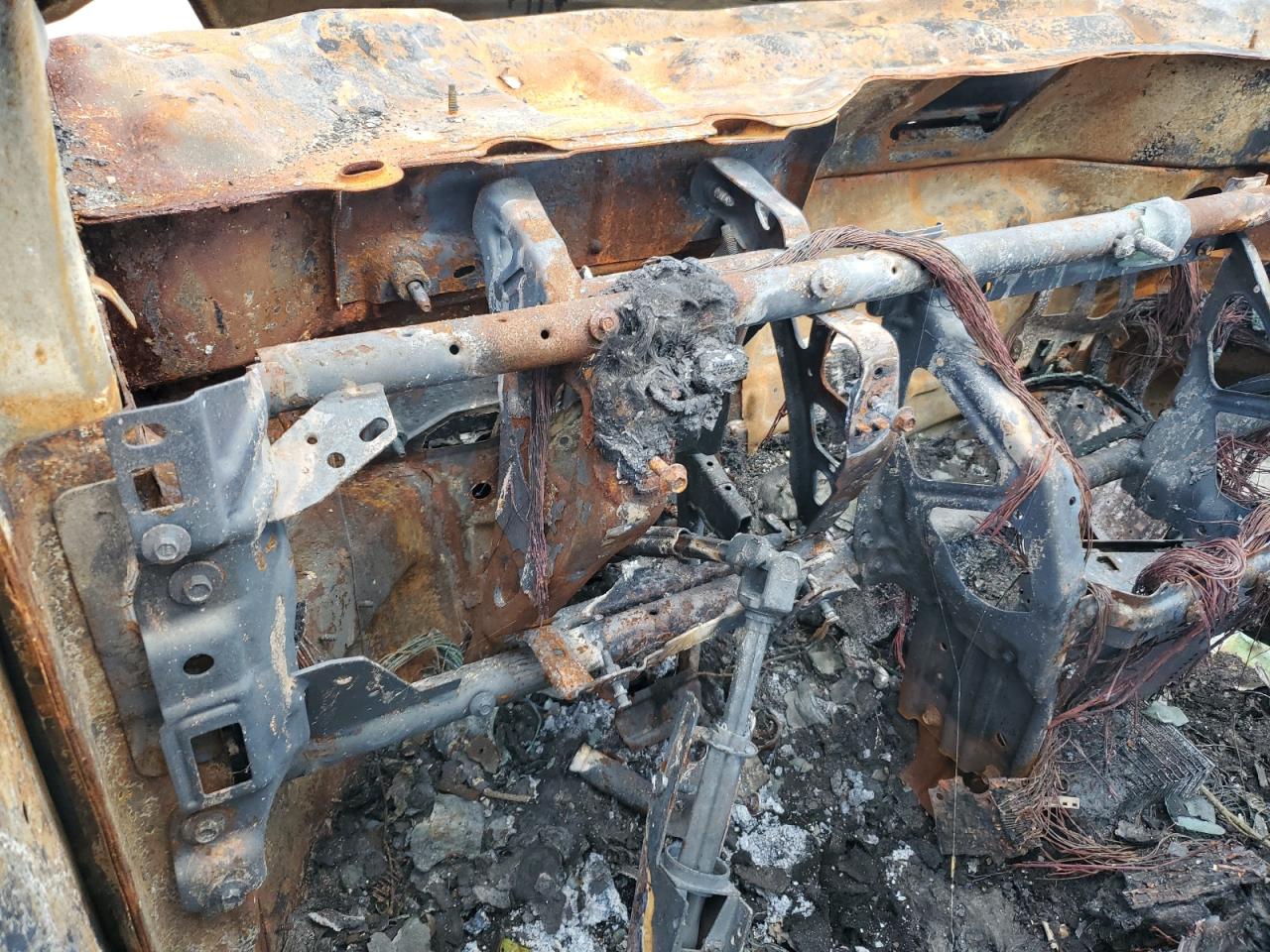 2013 Ford Focus Se VIN: 1FADP3K29DL238355 Lot: 63079574