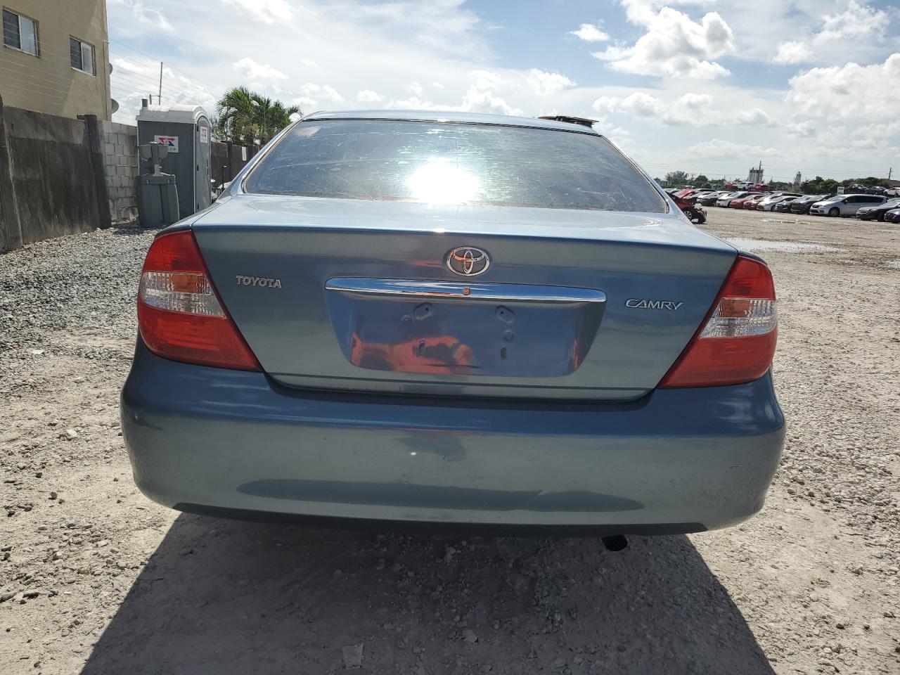 2003 Toyota Camry Le VIN: JTDBE32K630226980 Lot: 63635364