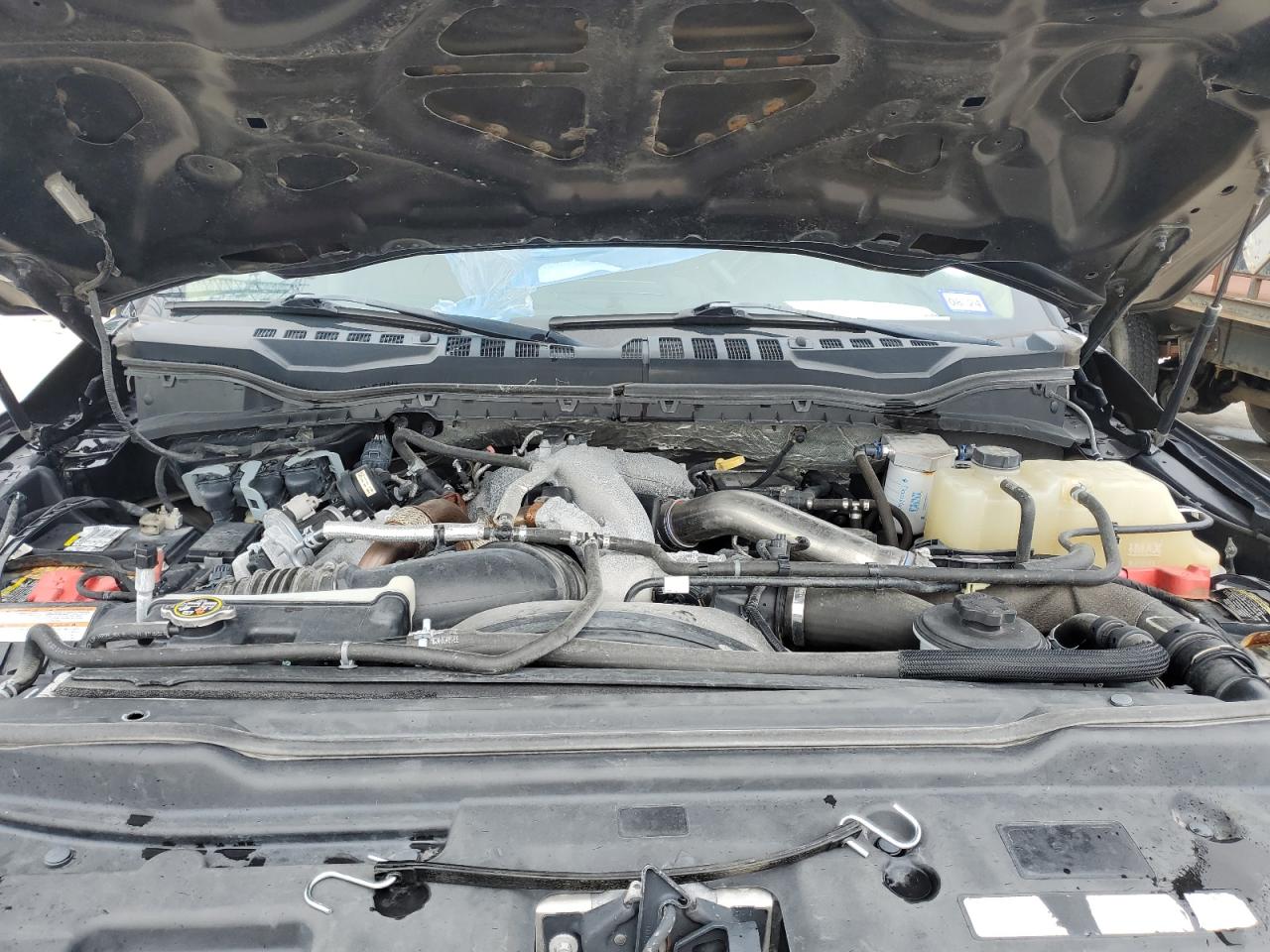 2020 Ford F350 - Image 11