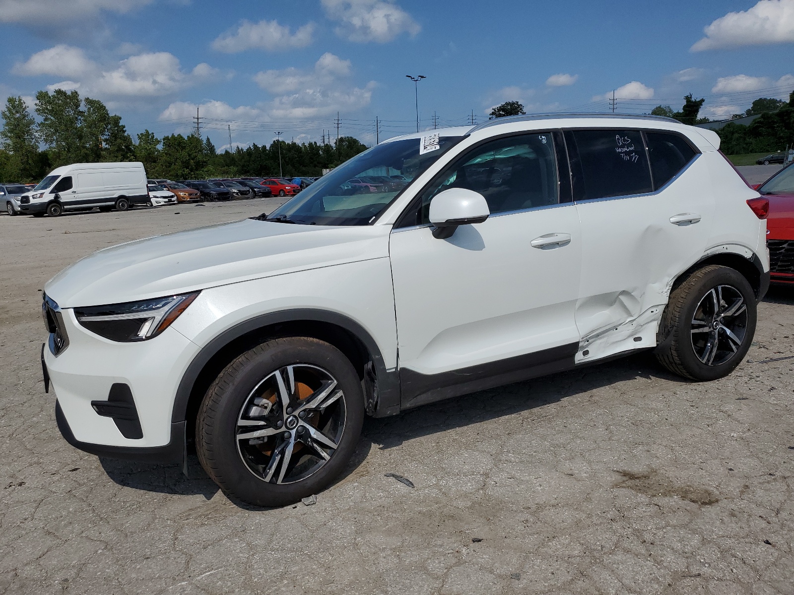 YV4L12UK3R2341747 2024 Volvo Xc40 Core