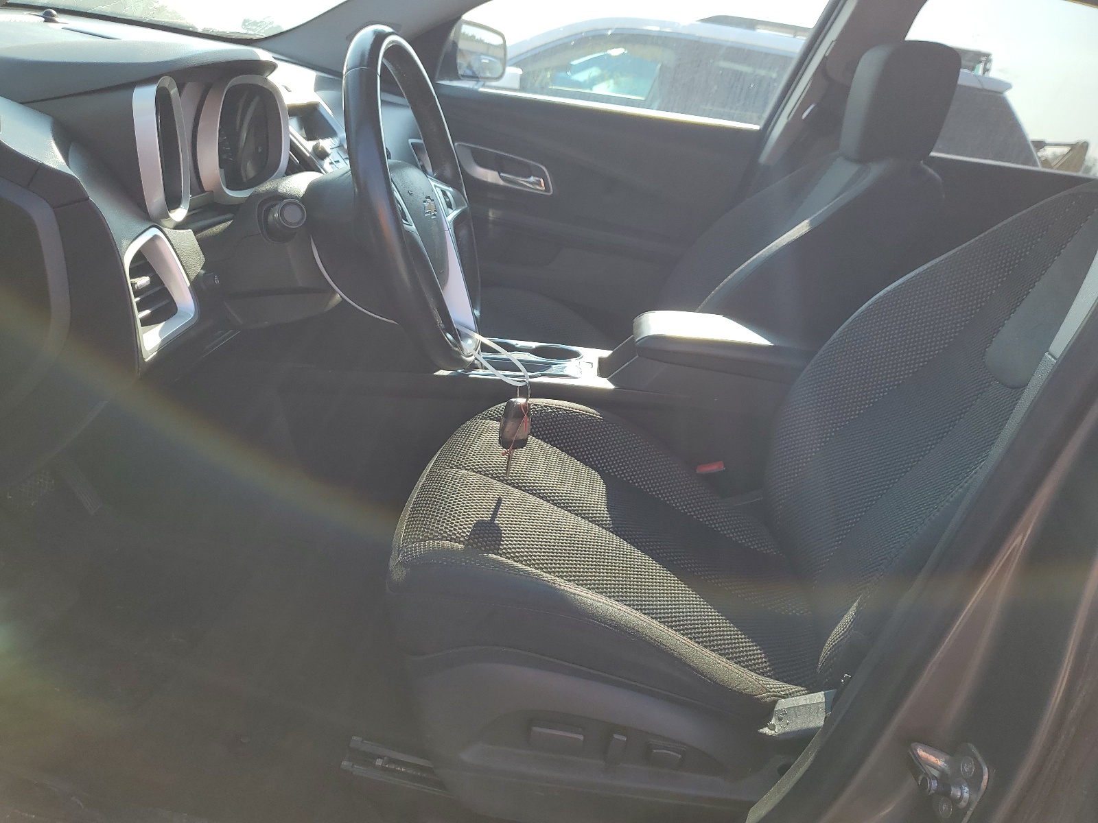 2CNALDEC0B6438528 2011 Chevrolet Equinox Lt