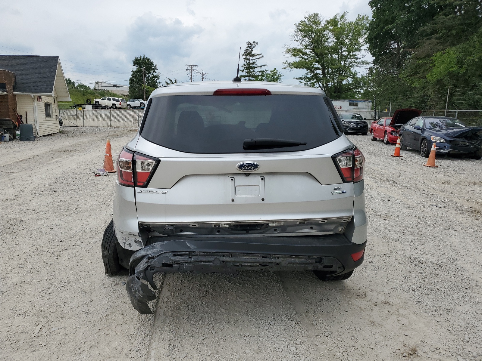 1FMCU9GD3HUE82381 2017 Ford Escape Se