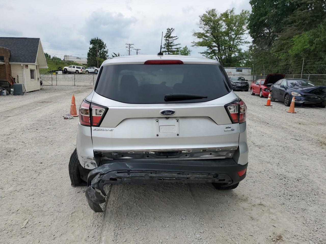 2017 Ford Escape Se VIN: 1FMCU9GD3HUE82381 Lot: 62411784