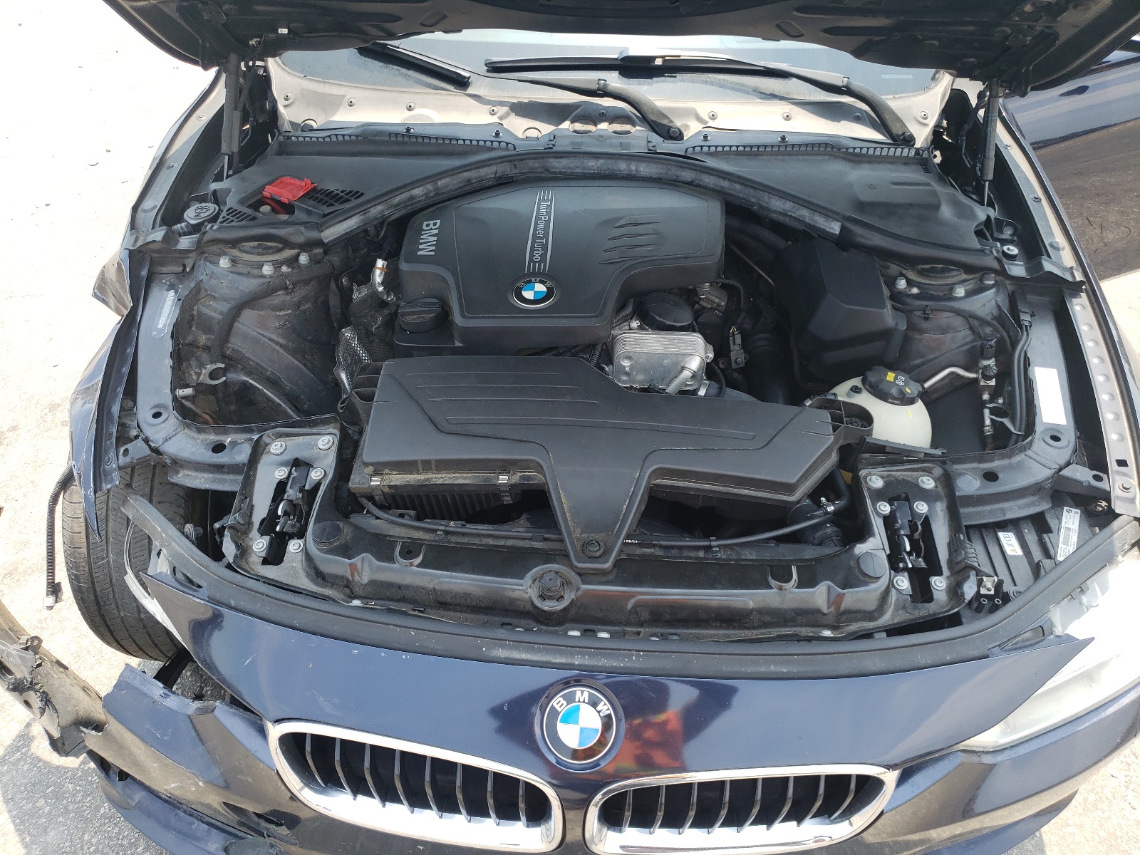 WBA3B3G52FNT19001 2015 BMW 328 Xi