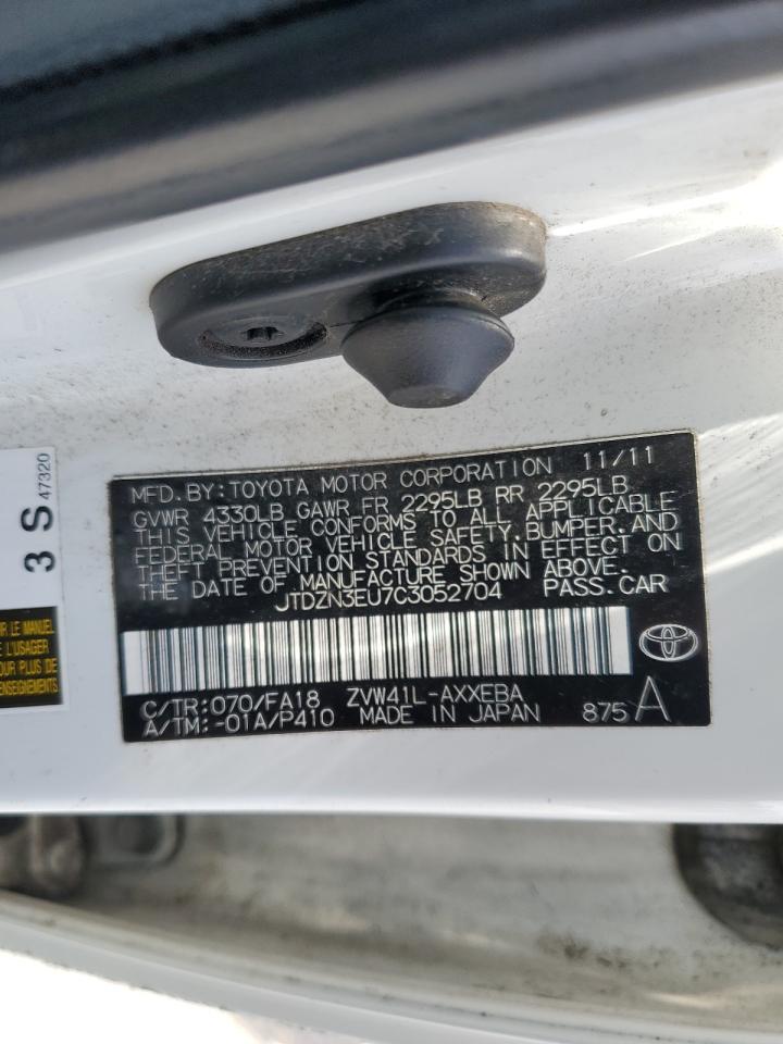 2012 Toyota Prius - Image 14