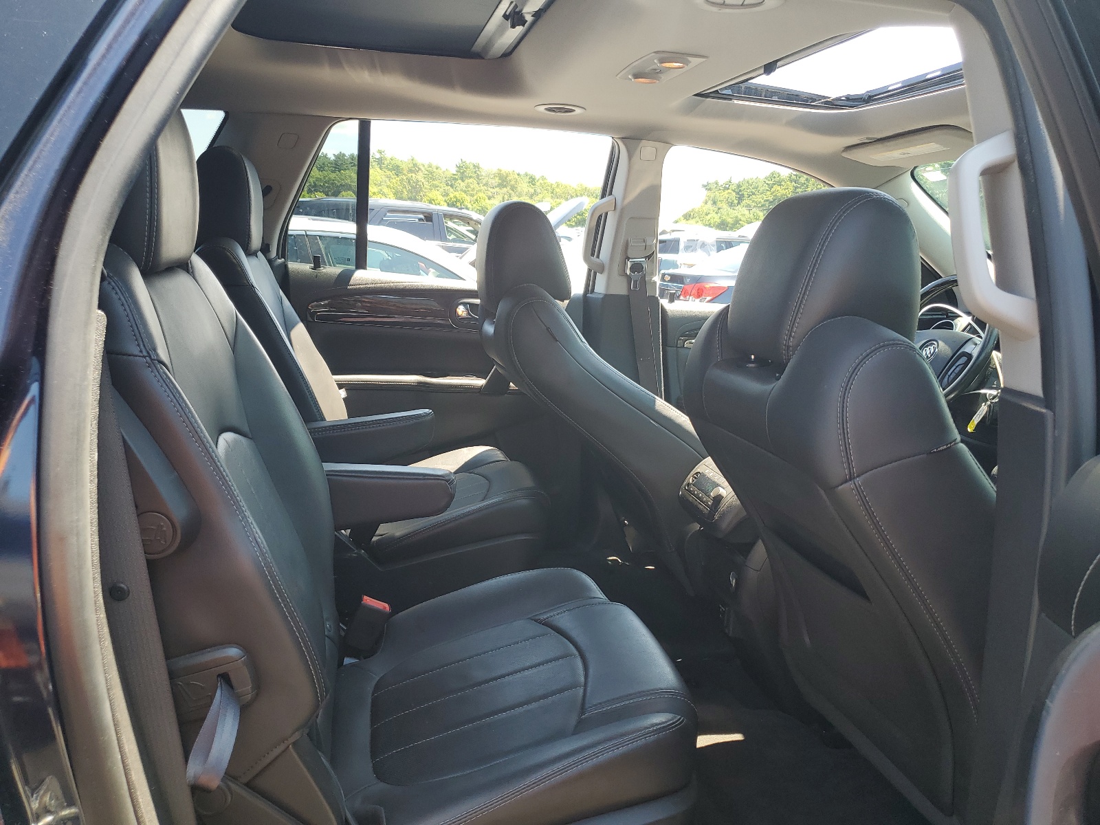 5GAKVBKD2FJ280921 2015 Buick Enclave