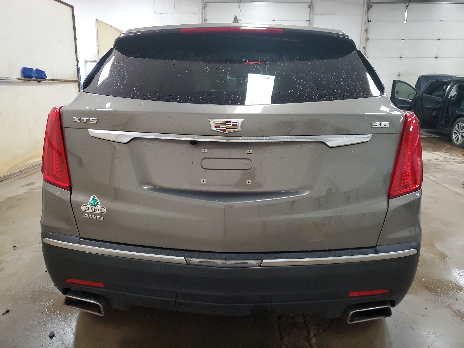 1GYKNDRS3HZ302129 2017 Cadillac Xt5 Luxury