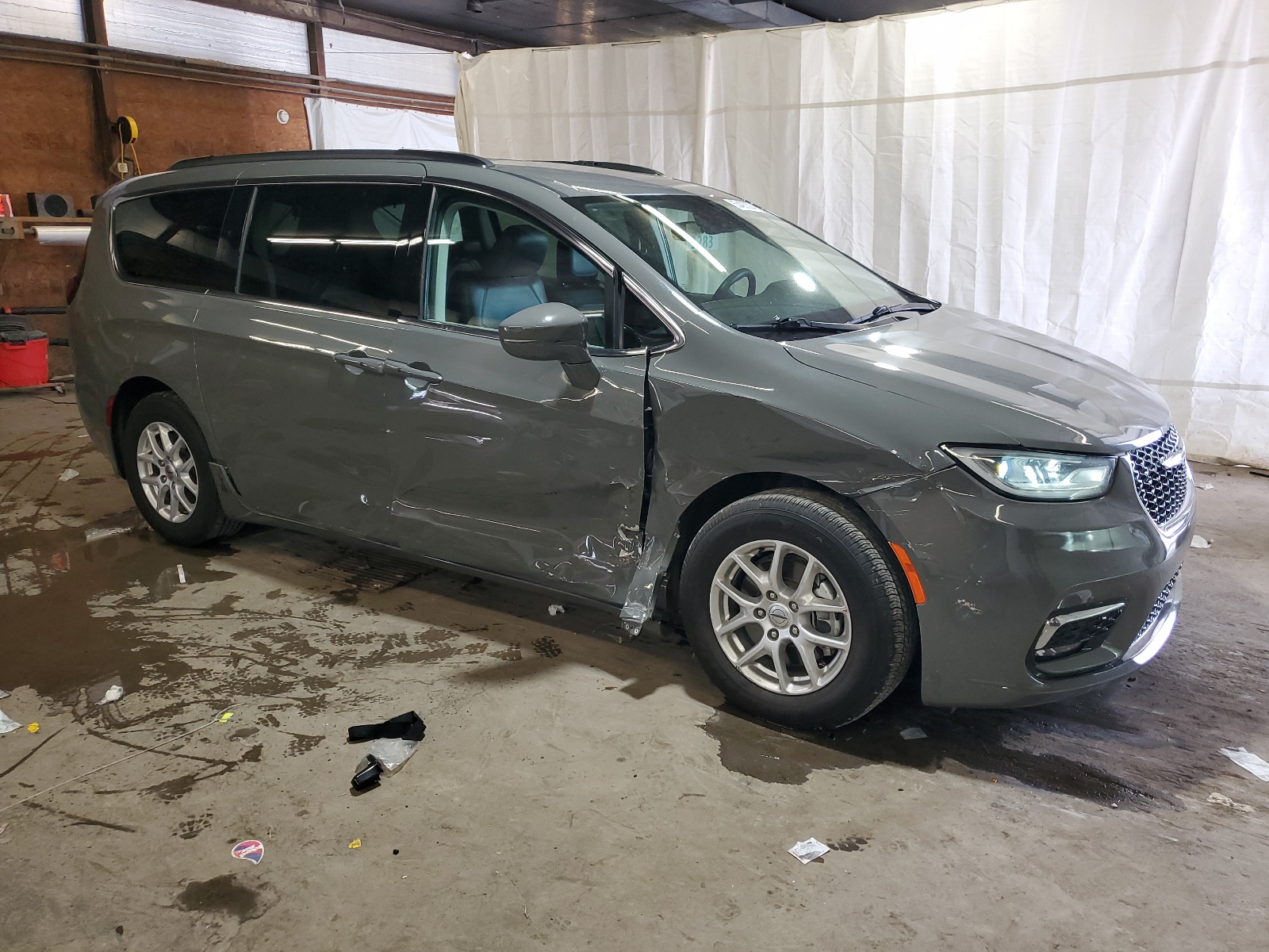 2C4RC1BG7NR138761 2022 Chrysler Pacifica Touring L