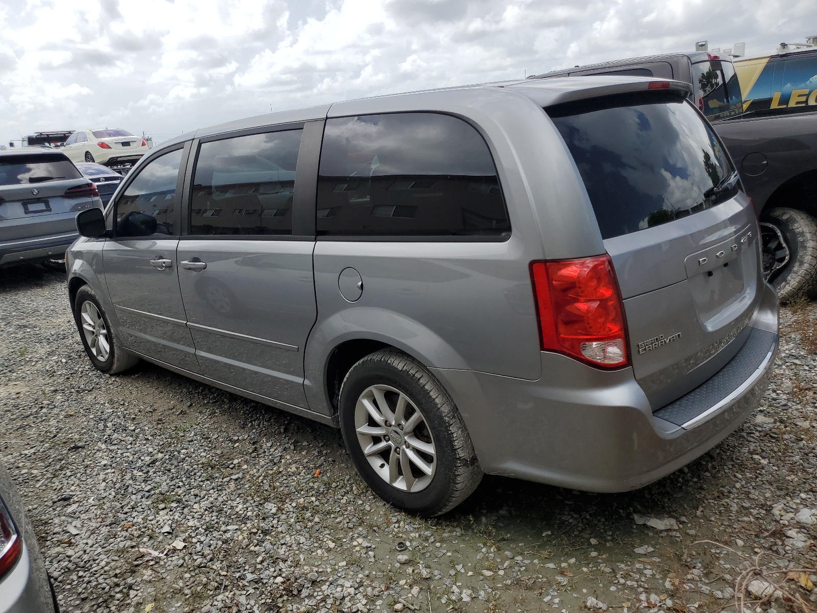 2013 Dodge Grand Caravan Sxt vin: 2C4RDGCG0DR750135