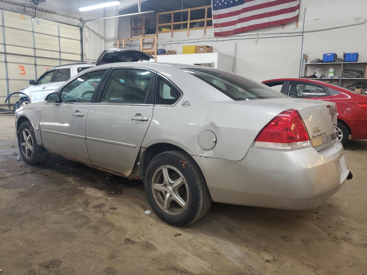 2007 Chevrolet Impala - Image 2