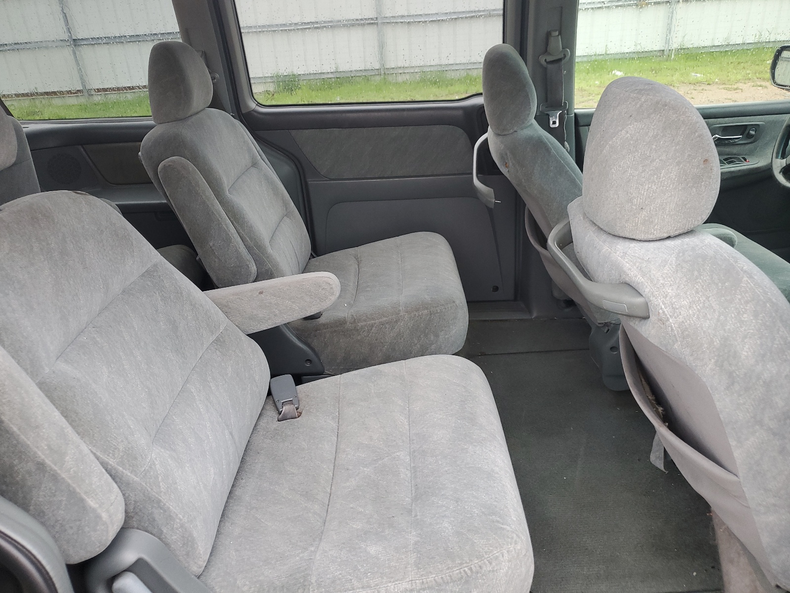 2HKRL1868YH601829 2000 Honda Odyssey Ex