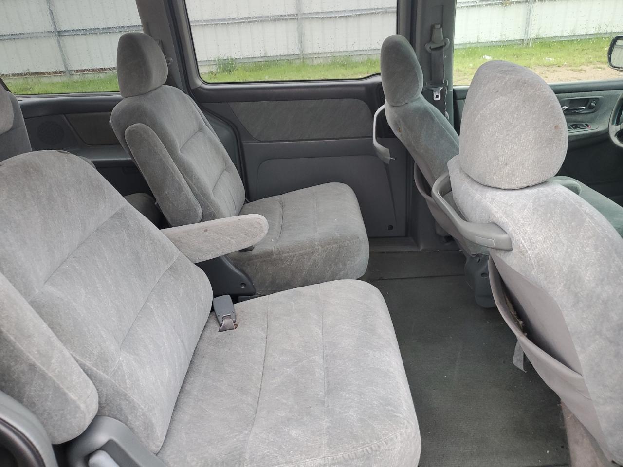 2000 Honda Odyssey Ex VIN: 2HKRL1868YH601829 Lot: 63744464