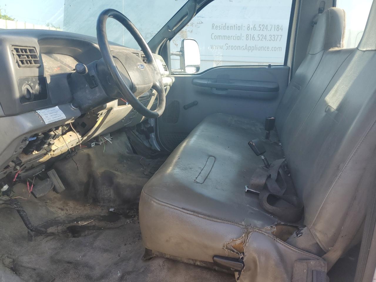 2004 Ford F450 Super Duty VIN: 1FDXF46PX4EC87747 Lot: 61645584