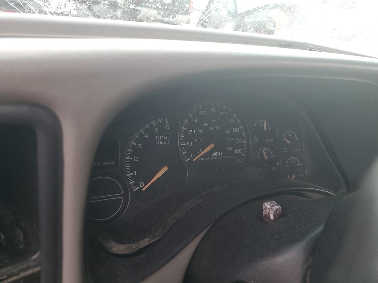 2002 Chevrolet Tahoe C1500 VIN: 1GNEC13Z52R129001 Lot: 62097344