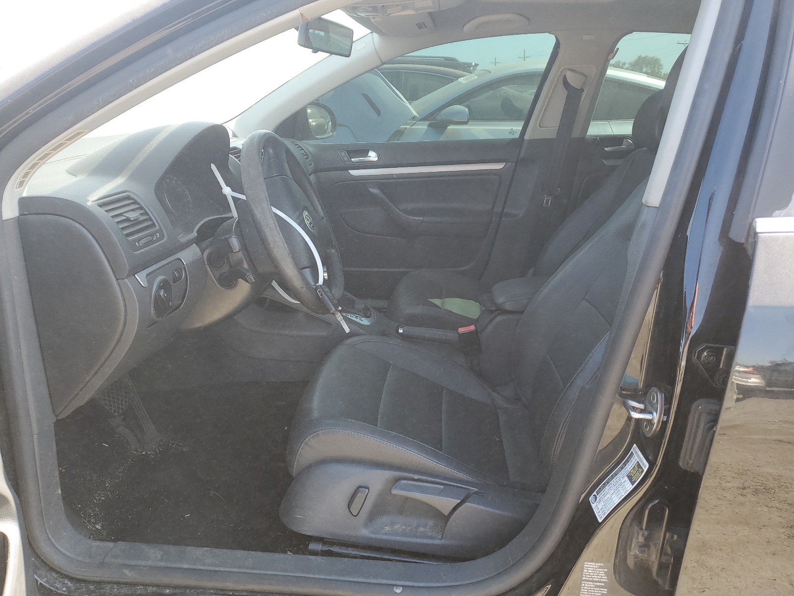 3VWSF71K77M007211 2007 Volkswagen Jetta 2.5 Option Package 1