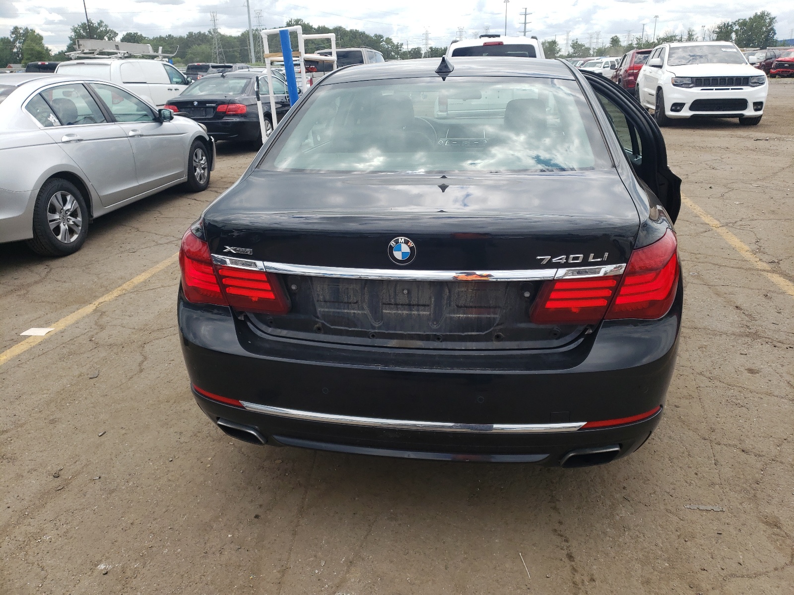 WBAYF4C53FGS99321 2015 BMW 740 Lxi