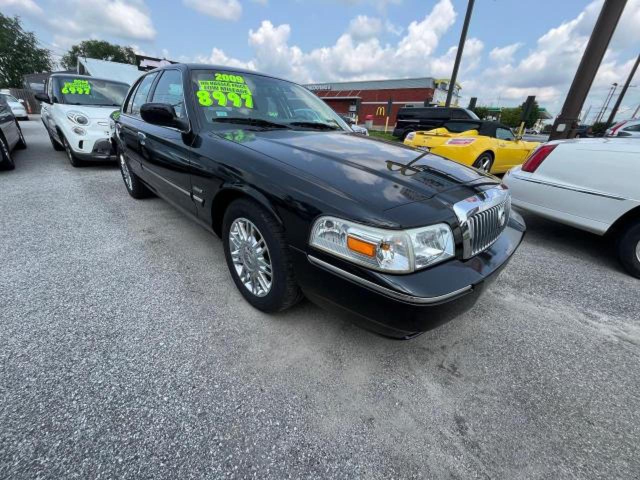 2009 Mercury Grand Marquis - Image 1