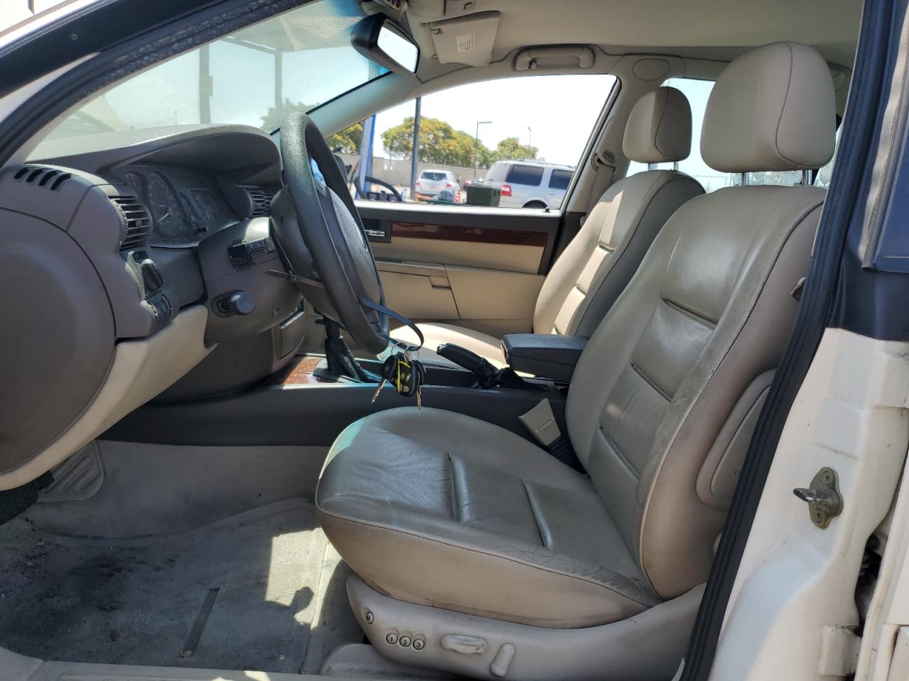 2000 Cadillac Catera VIN: W06VR54R9YR037297 Lot: 64203164