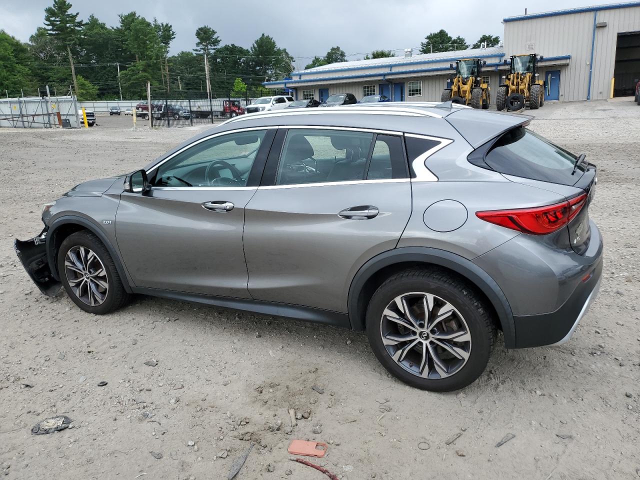 2017 Infiniti QX30 - Image 2