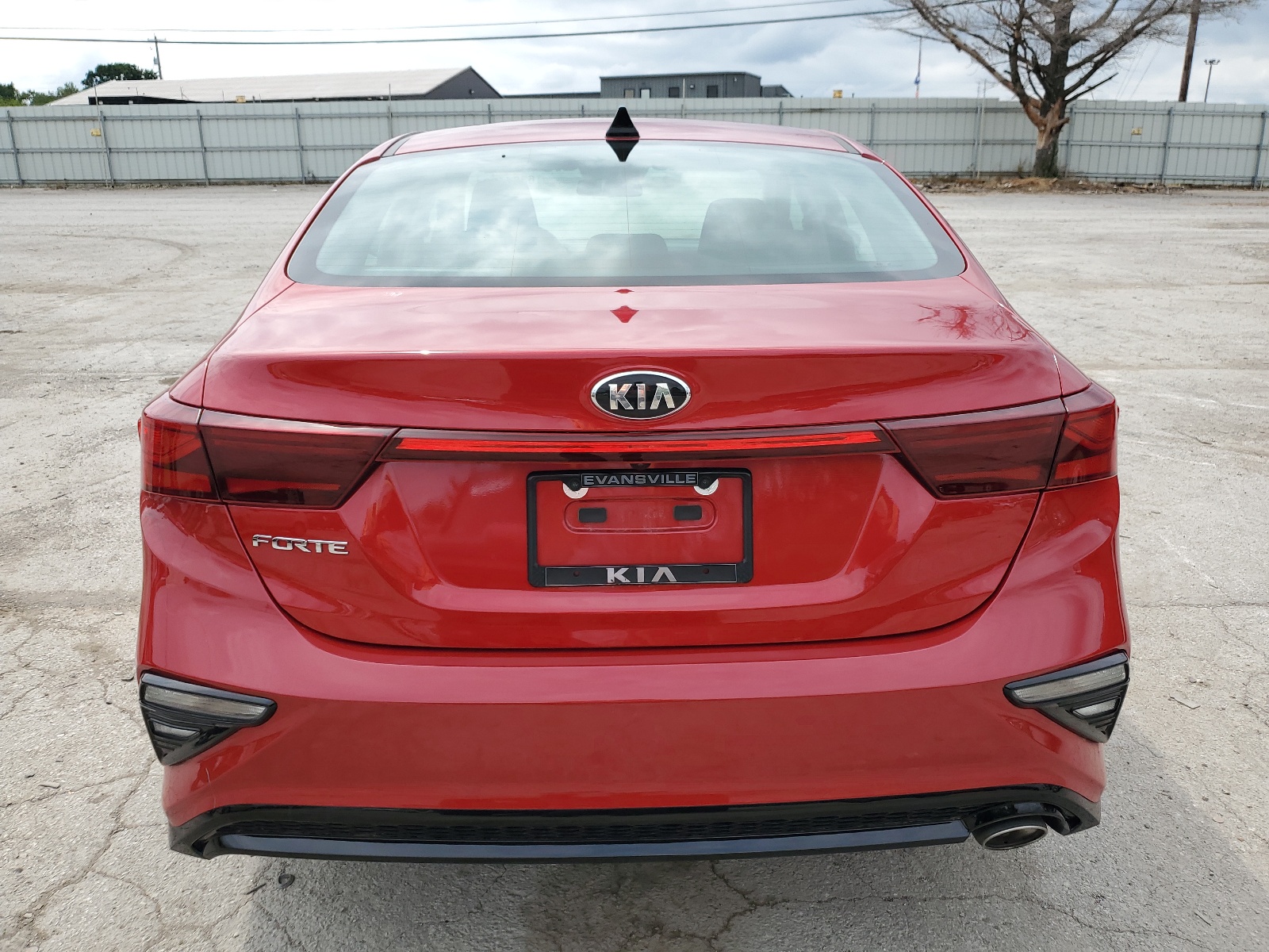 3KPF24AD8ME332732 2021 Kia Forte Fe