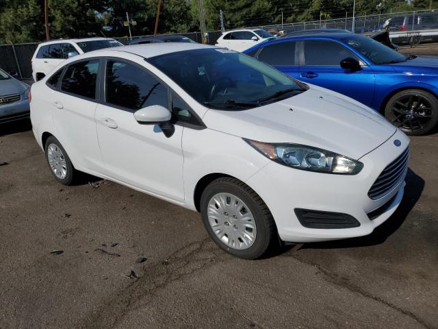  FORD FIESTA 2018 Biały