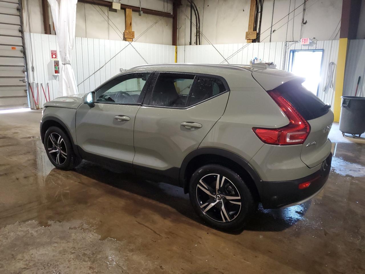 YV4L12UK0P2965728 Volvo Xc40 Core  2