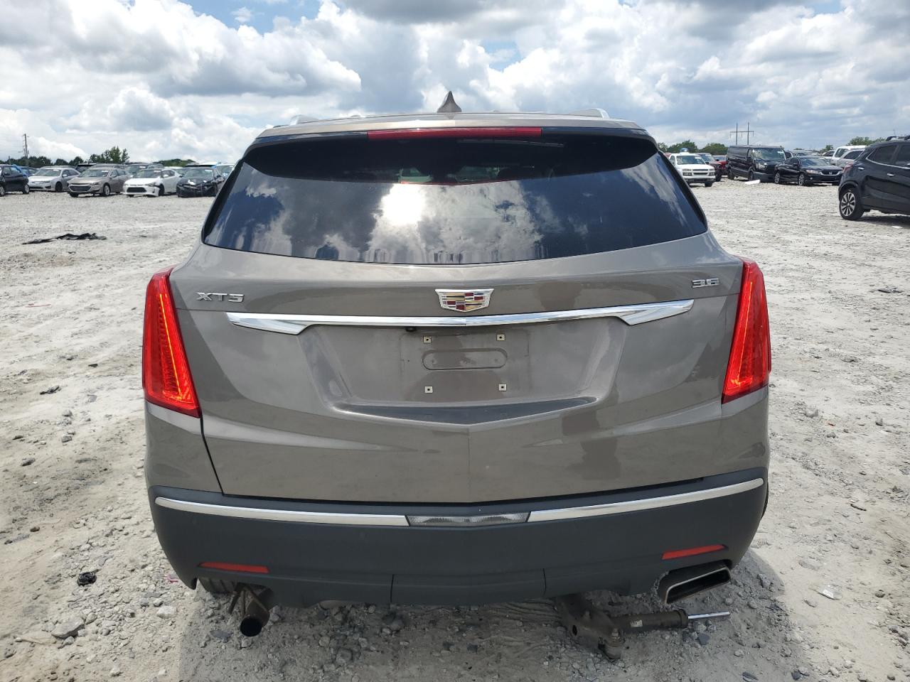 2017 Cadillac Xt5 Luxury VIN: 1GYKNBRS7HZ251013 Lot: 61783964