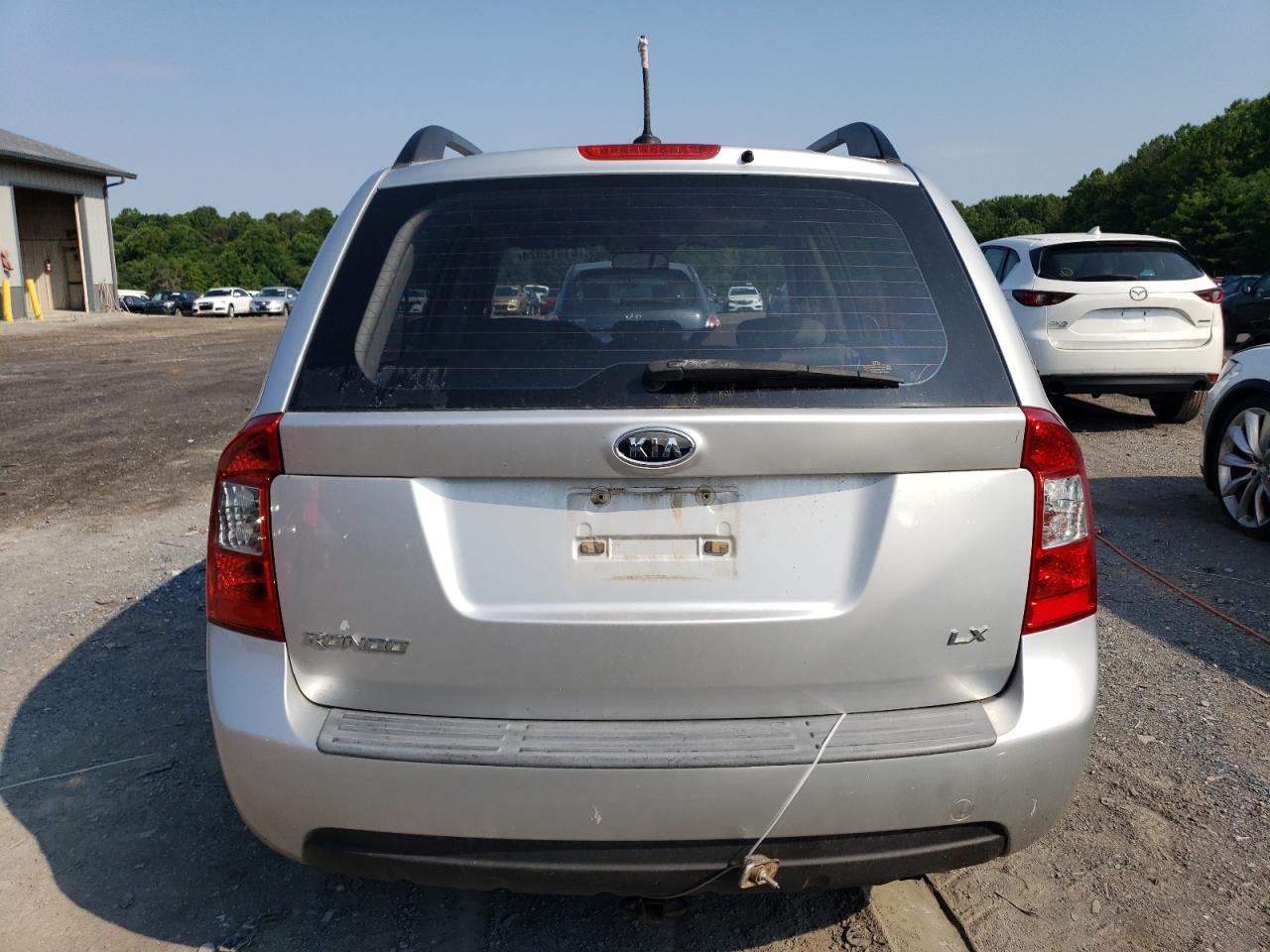 2009 Kia Rondo Base VIN: KNAFG528197275254 Lot: 61412024