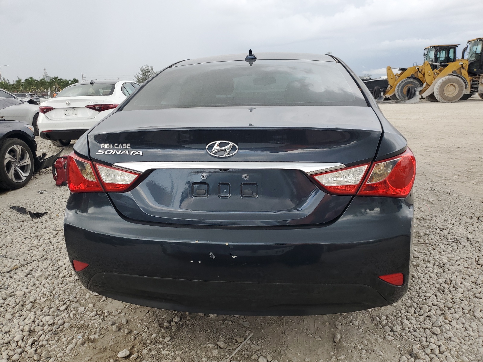 5NPEB4AC2EH850089 2014 Hyundai Sonata Gls