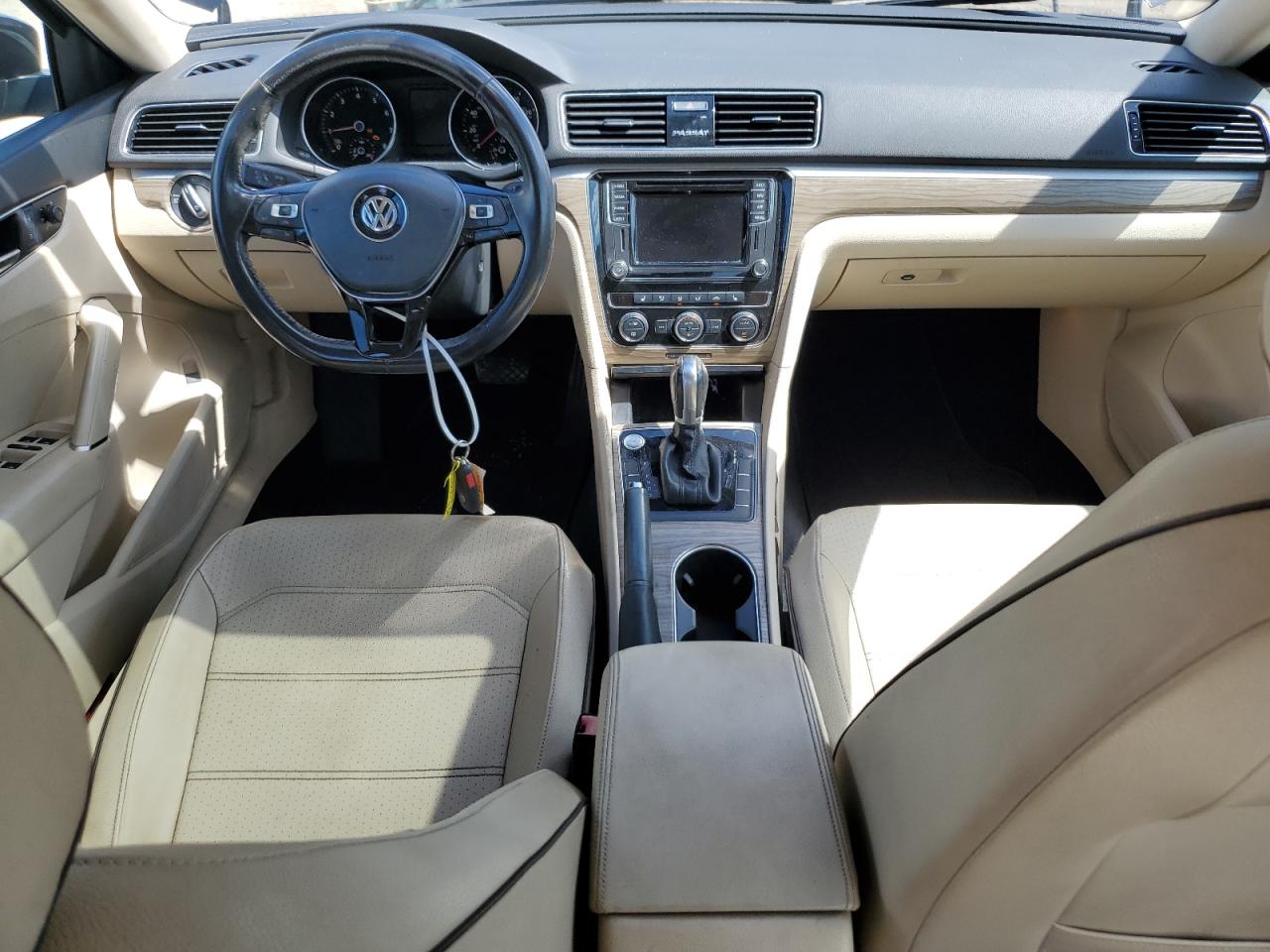 2018 Volkswagen Passat Se VIN: 1VWBA7A35JC039722 Lot: 63068674