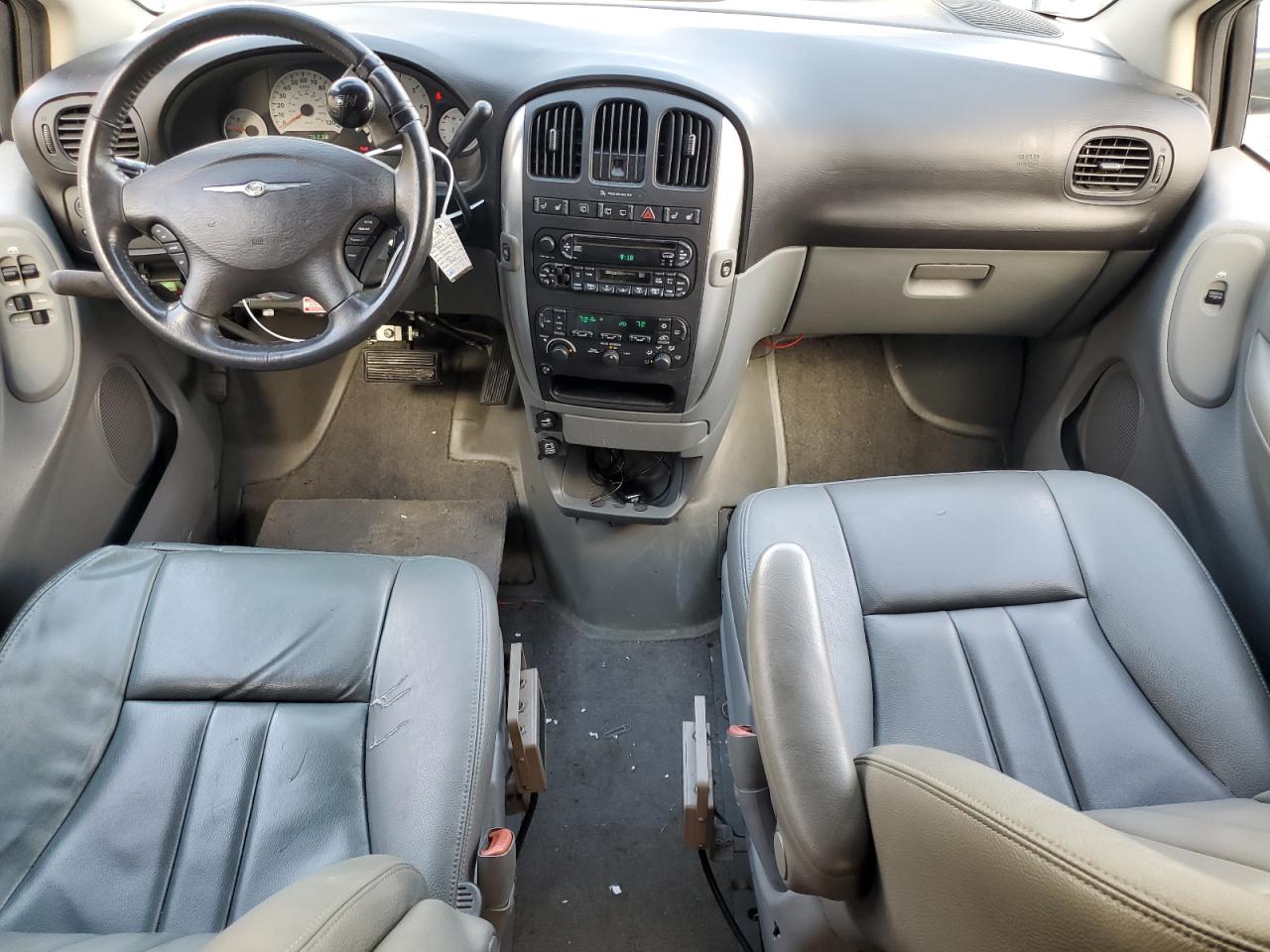 2006 Chrysler Town & Country Touring VIN: 2A4GP54L56R808011 Lot: 64949564