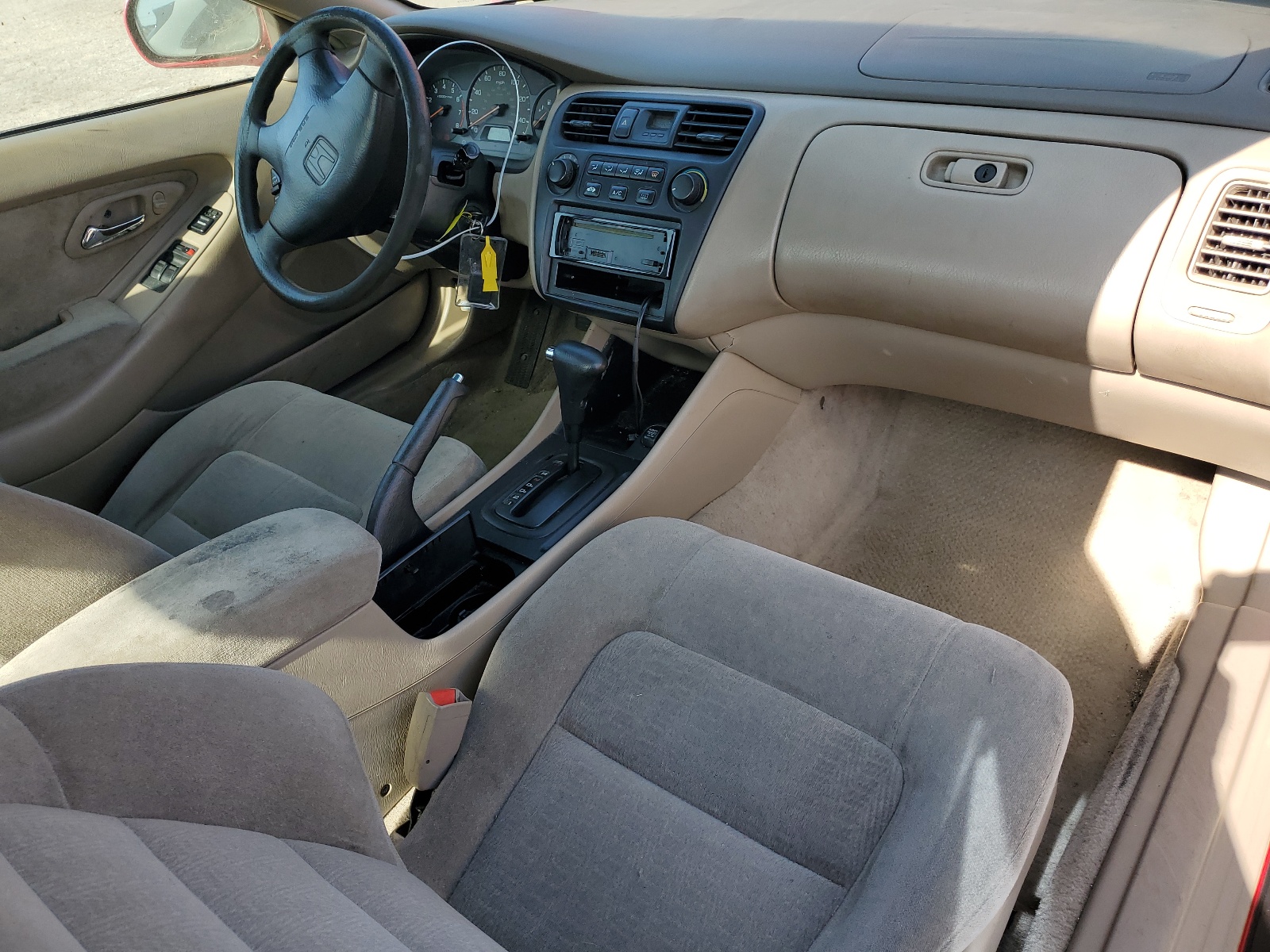 1HGCG324XYA033587 2000 Honda Accord Lx