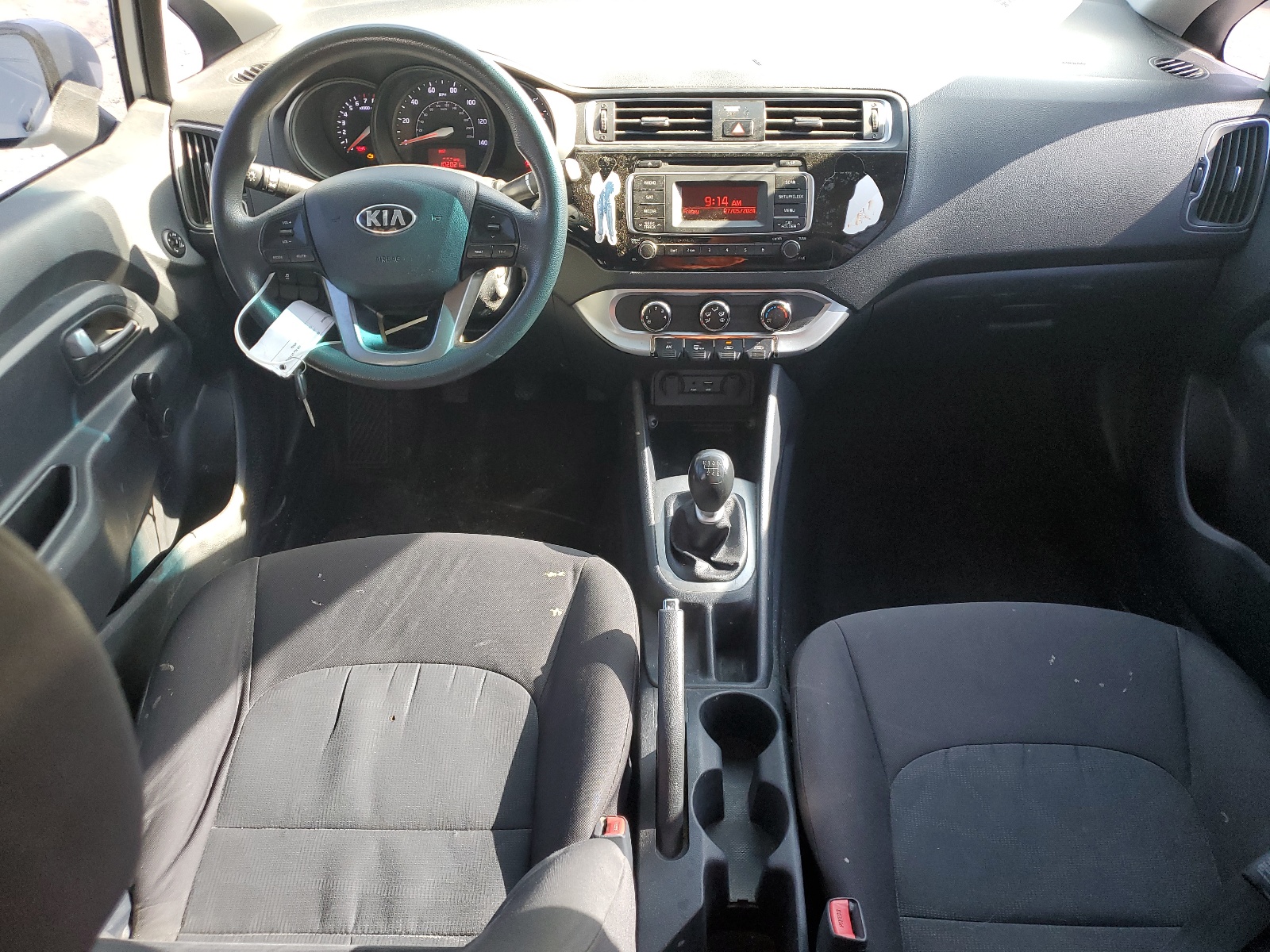 KNADM4A35H6119142 2017 Kia Rio Lx