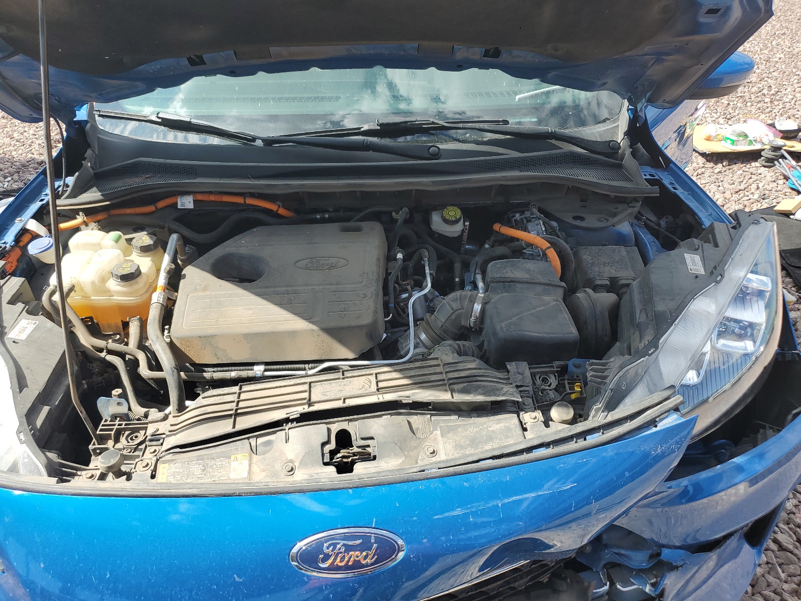 1FMCU0DZ4LUB70199 2020 Ford Escape Titanium