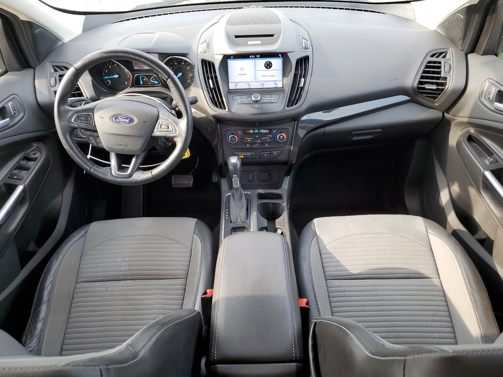 1FMCU0G95HUF02122 2017 Ford Escape Se