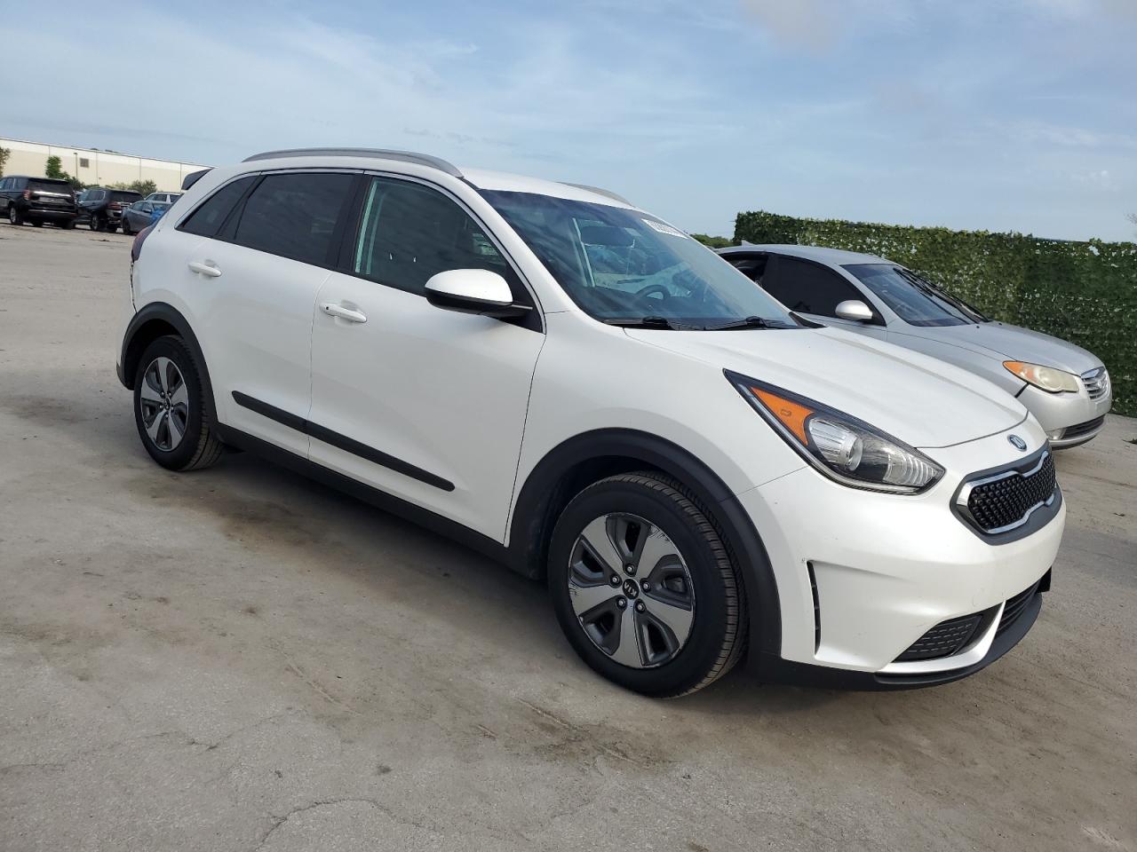 2018 Kia Niro Fe VIN: KNDCB3LC3J5188466 Lot: 63920144