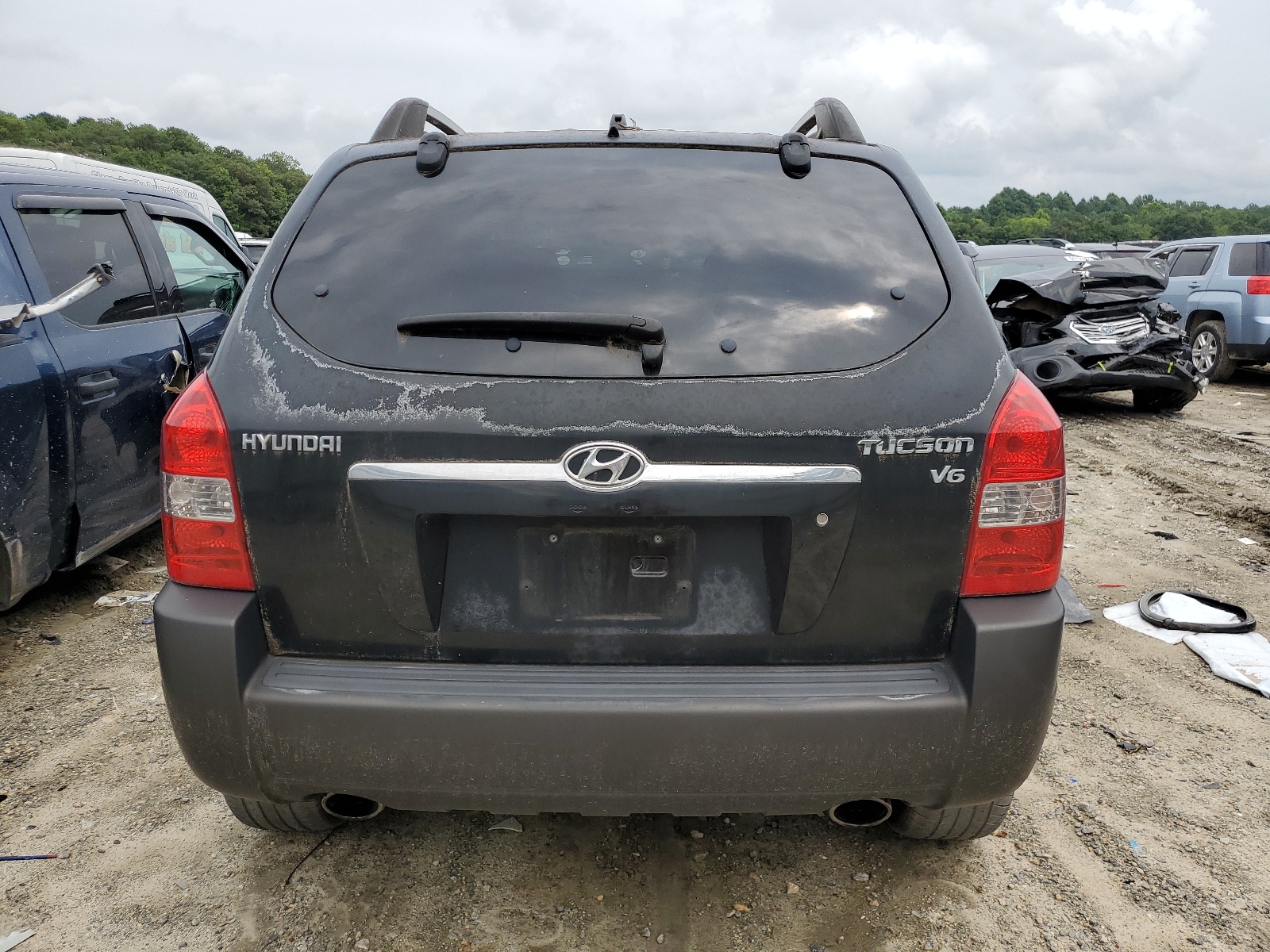 KM8JN12D75U043807 2005 Hyundai Tucson Gls