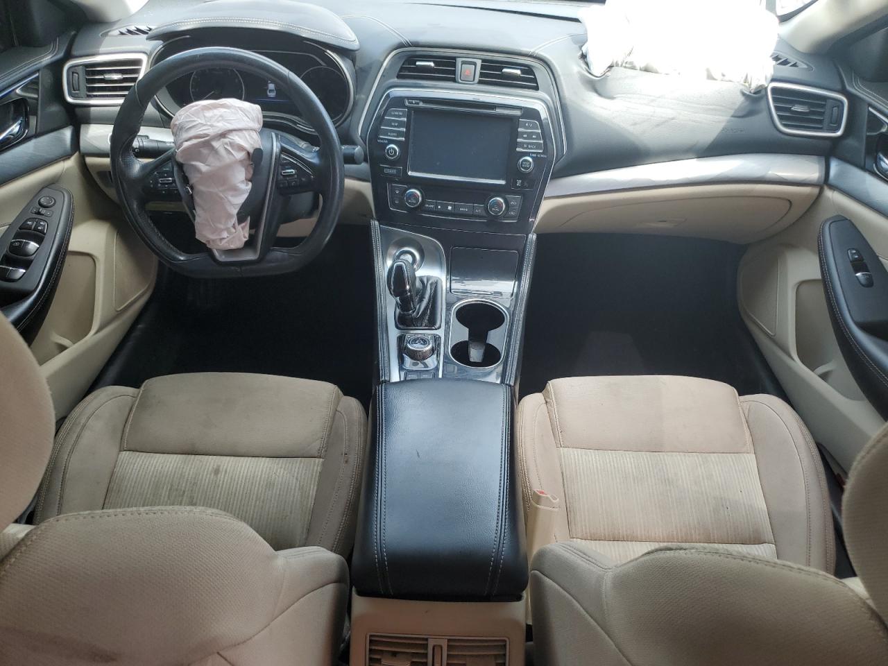 2017 Nissan Maxima - Image 8