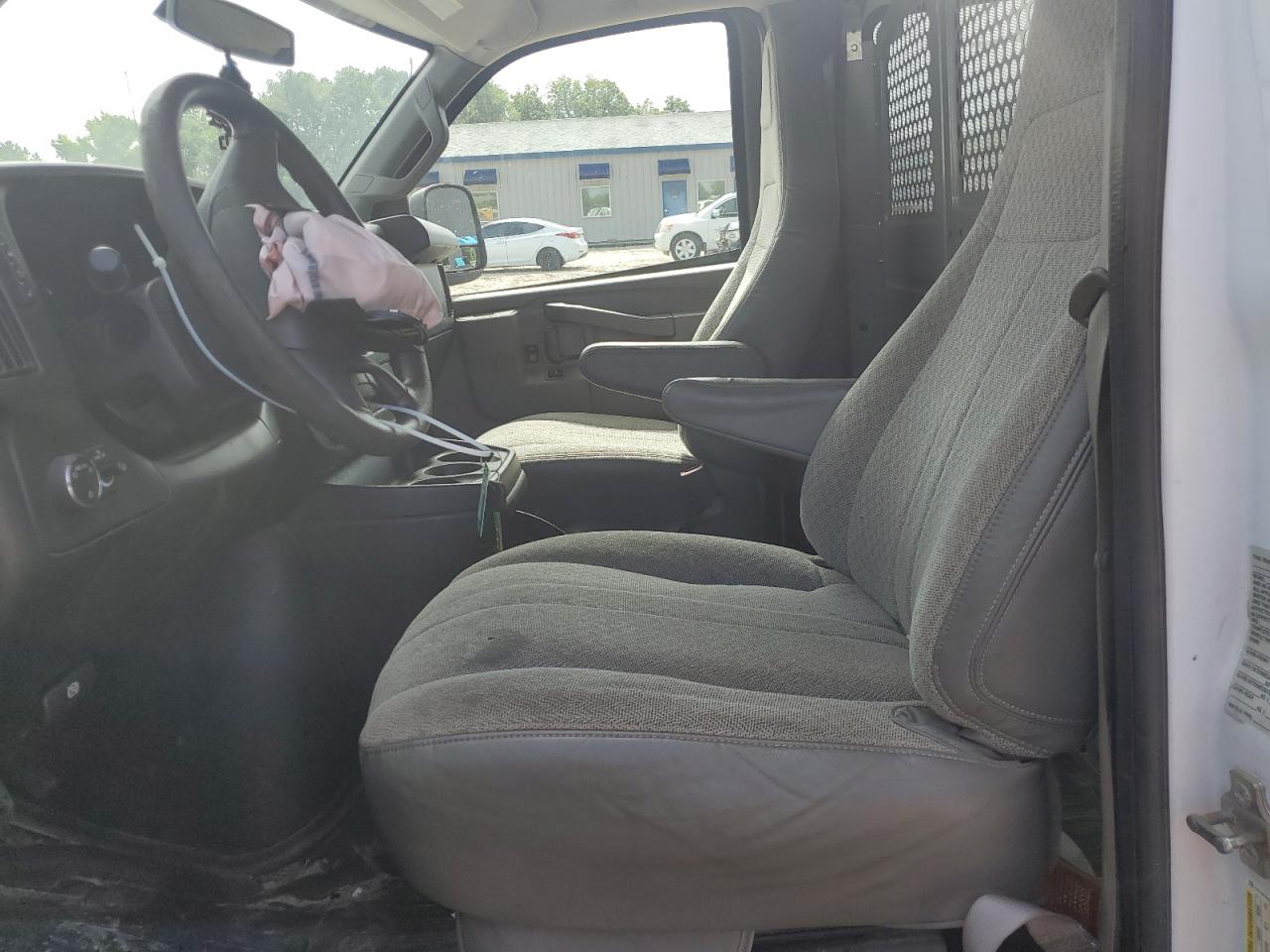 2017 GMC Savana G2500 VIN: 1GTW7AFF5H1911244 Lot: 62623834