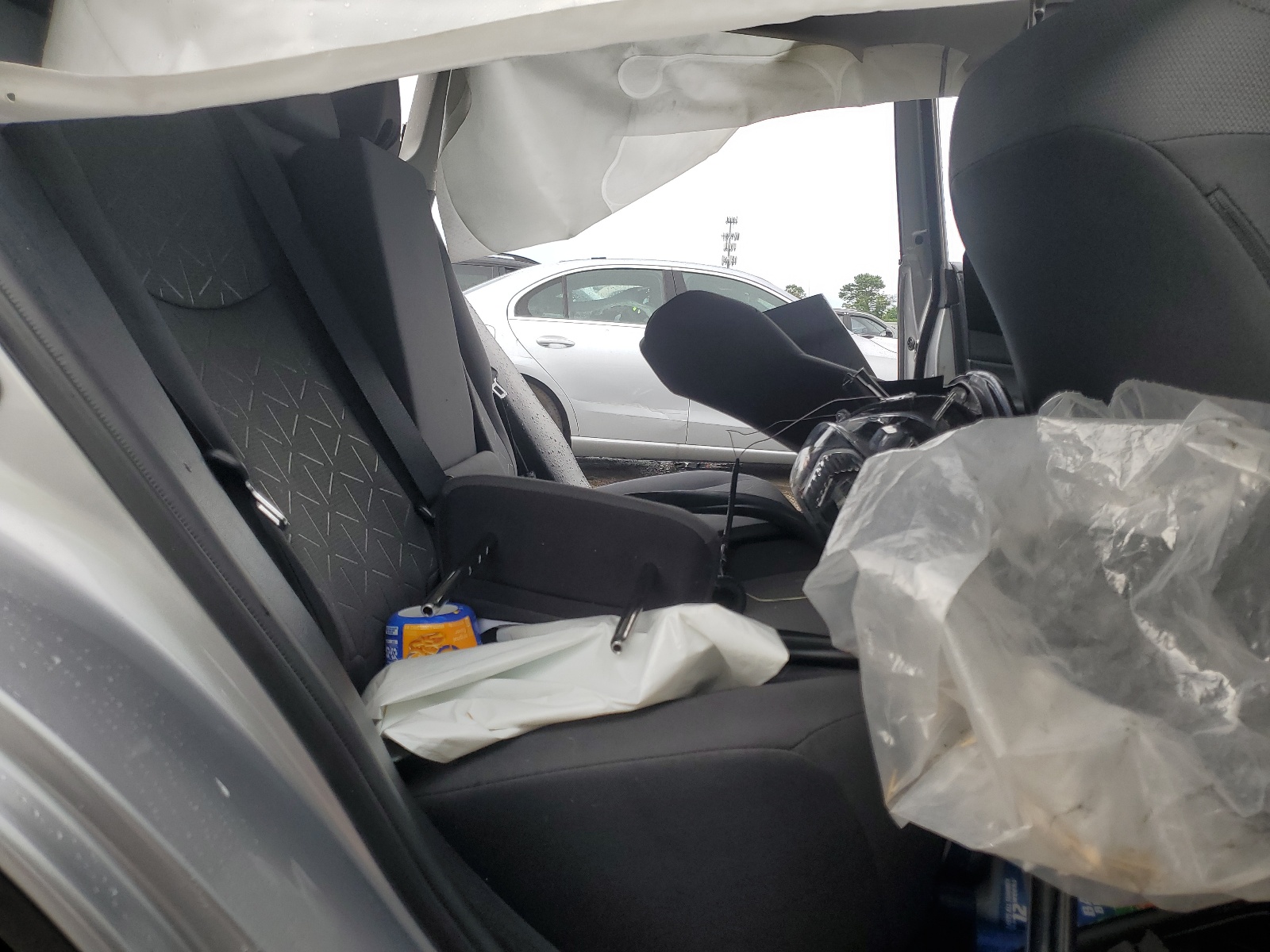 2T3P1RFV9MC174395 2021 Toyota Rav4 Xle