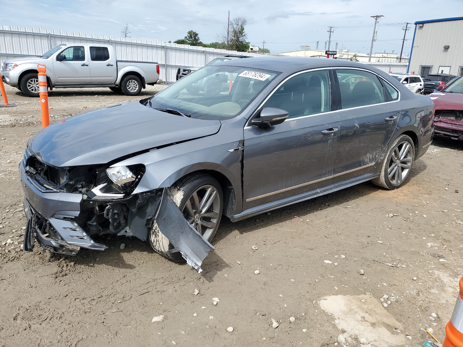 2017 Volkswagen Passat R-Line vin: 1VWDT7A31HC051721