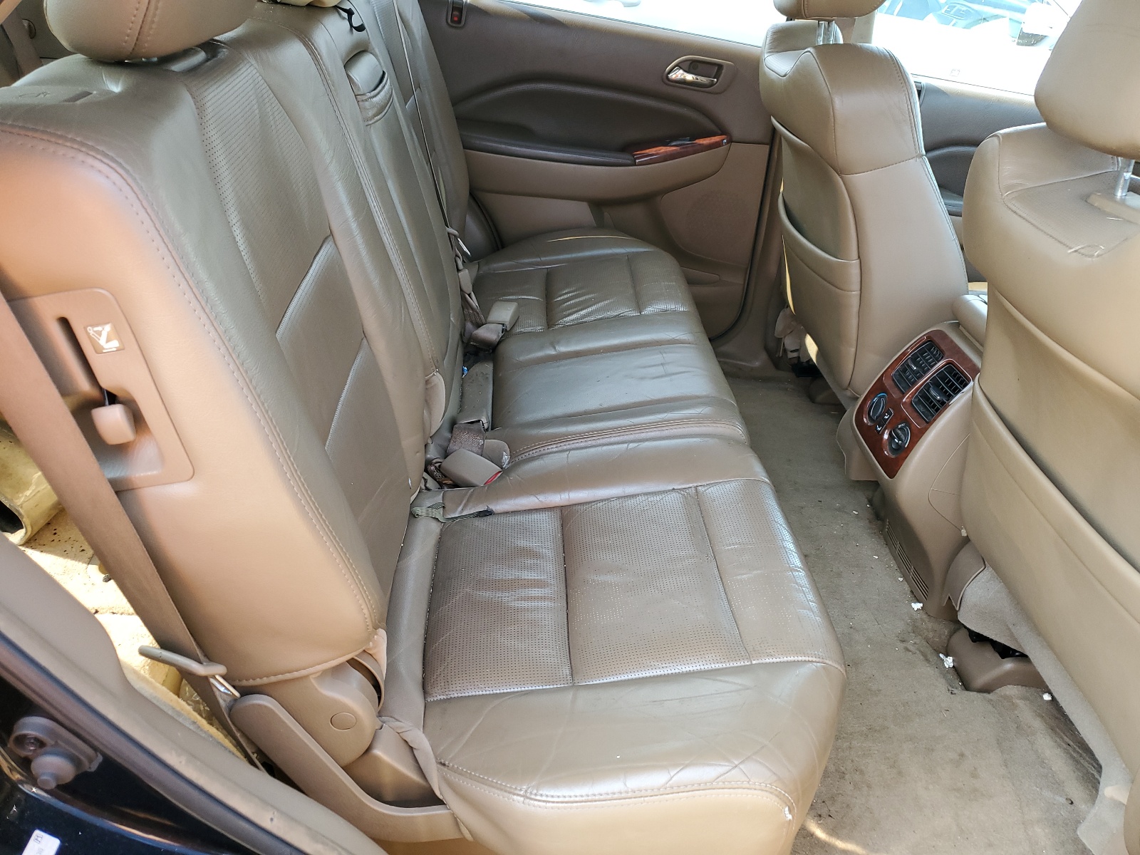 2HNYD18605H554738 2005 Acura Mdx Touring