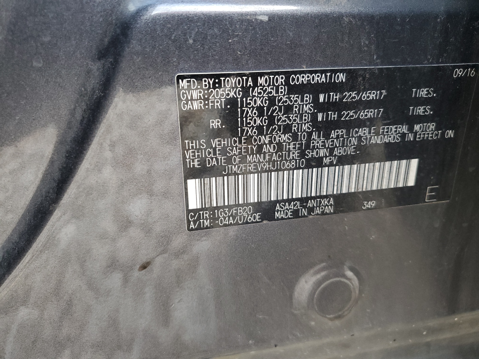 JTMZFREV9HJ106810 2017 Toyota Rav4 Le