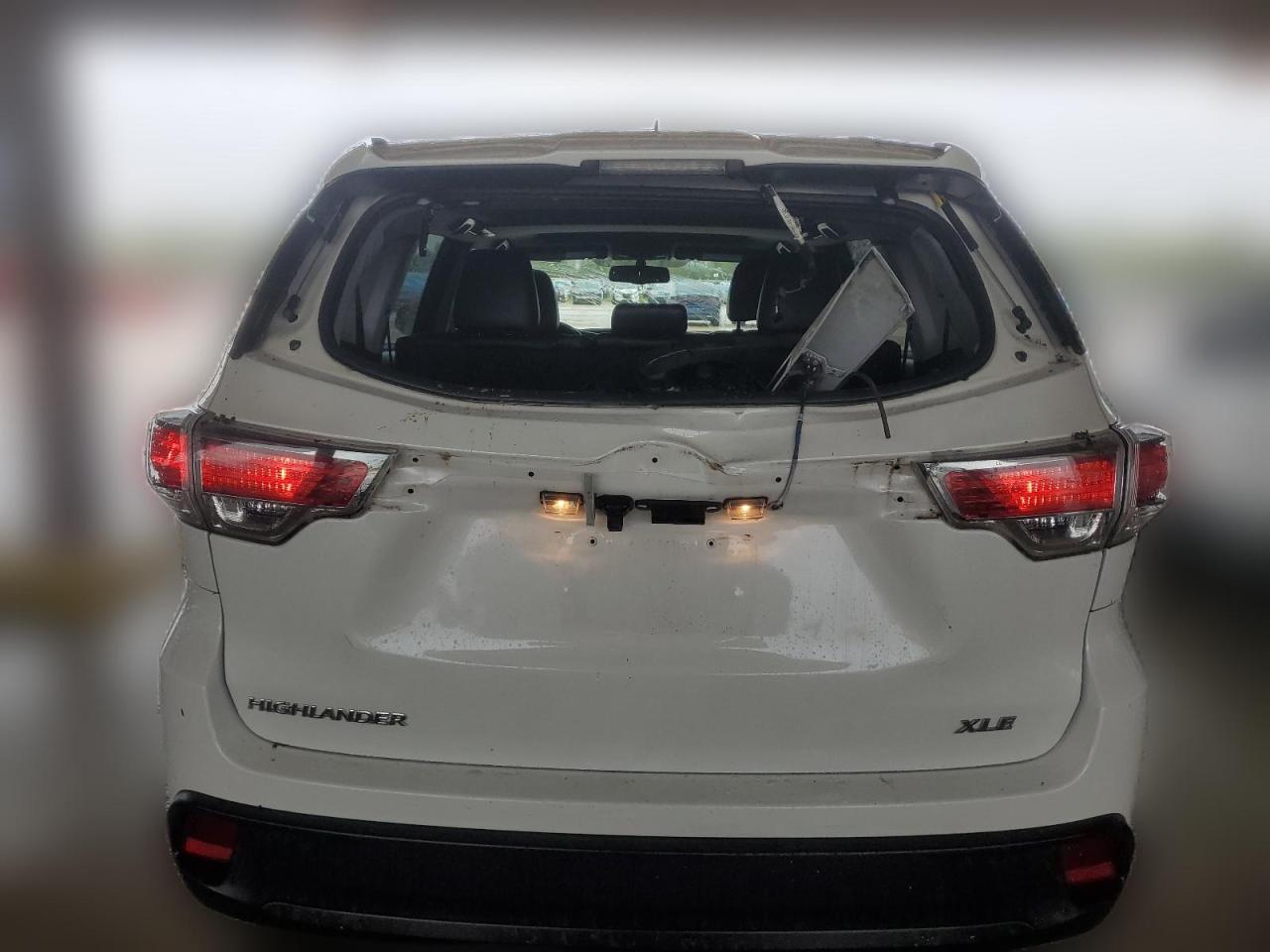 2016 Toyota Highlander Xle VIN: 5TDKKRFH3GS155024 Lot: 64900374