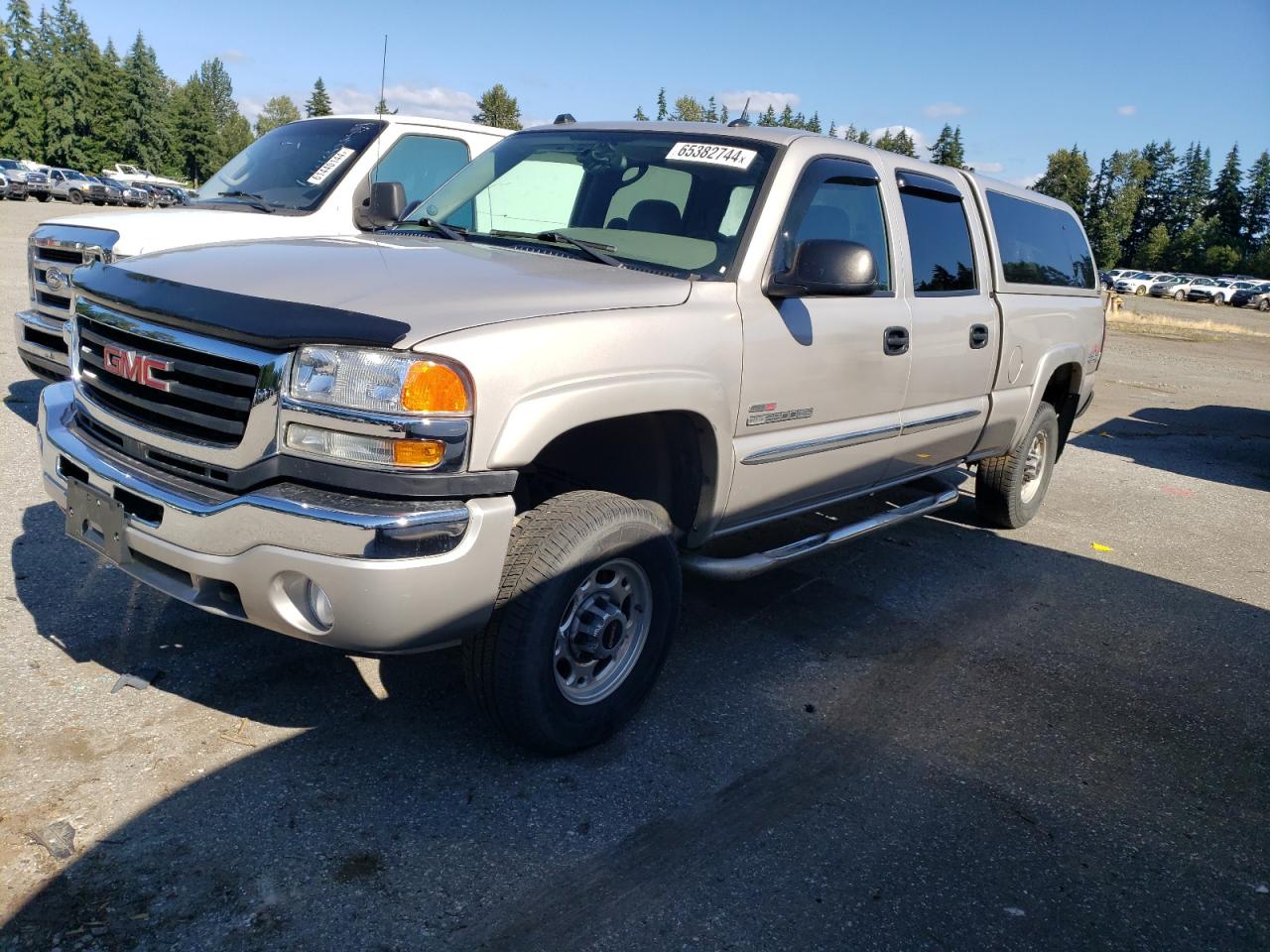 2005 GMC Sierra - Image 1