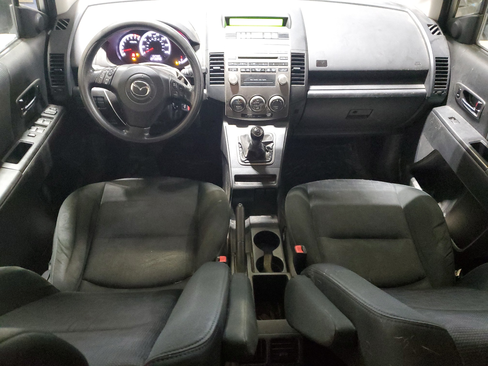 JM1CR293590358638 2009 Mazda 5
